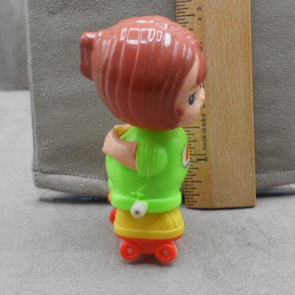 Vintage 1979 TOMY Kid-A-Longs Kids Baby Girl on Roller Skates Wind-up WORKs - Picture 6 of 7